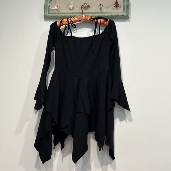 Current Mood Fairy / Dark Magic Black tier handkerchief hem cold shoulder mini - Picture 7 of 8